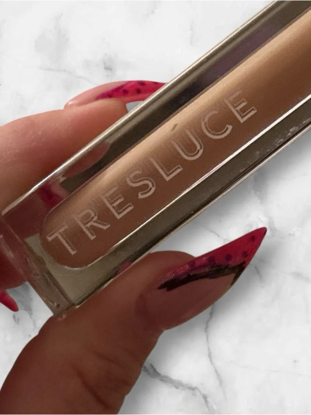 Tresluce Nude Liquid Concealer 🆕
